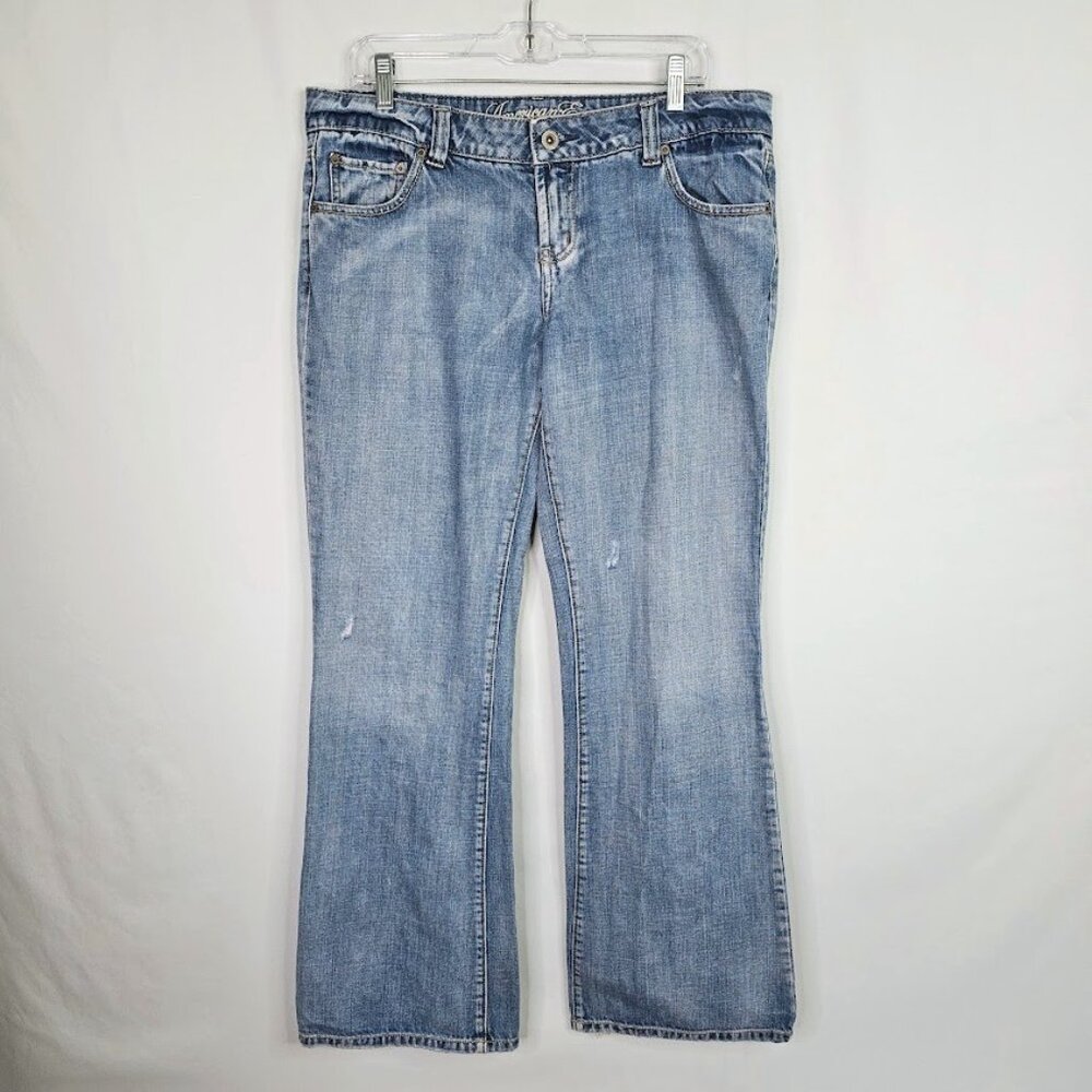 American Eagle Outfitters Light Blue Boyfriend Jeans - Picture 2 of 12